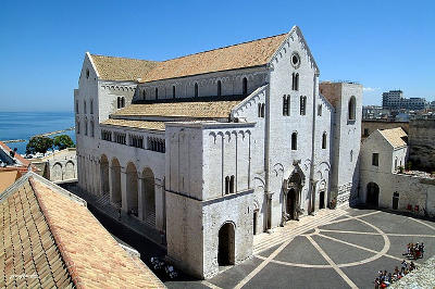 La basilica di San Nicola di Bari.