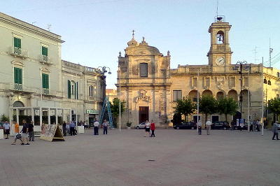 Gioia del Colle in provincia di Bari, piazza Plebiscito.