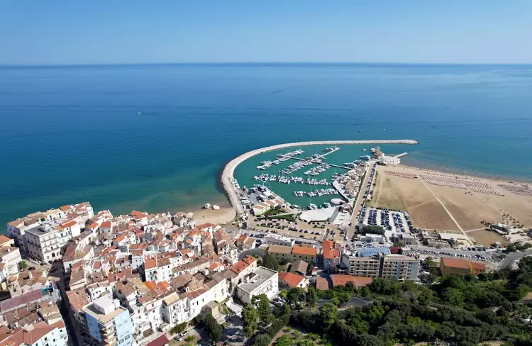 La bella cittadina di Rodi Garganico in Puglia.