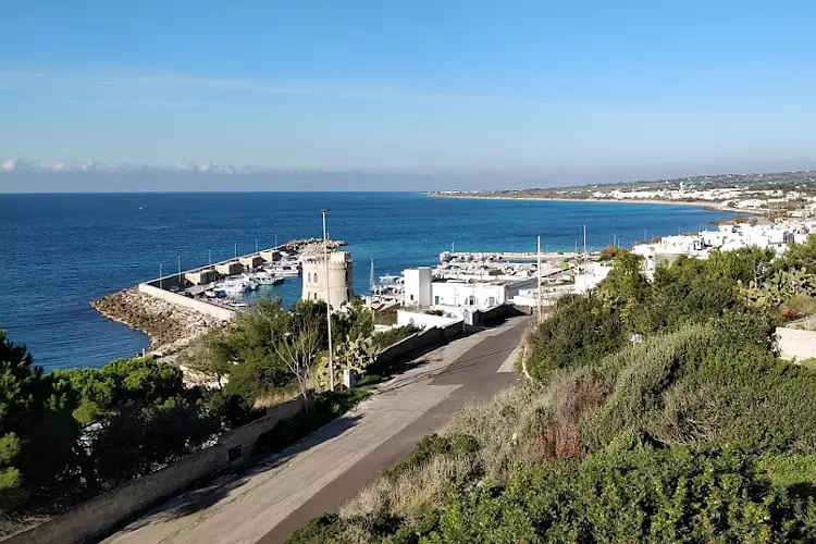 La marina di Torre Vado nel Capo di Leuca.