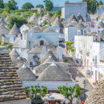 Alberobello, tour a piedi fra i trulli.